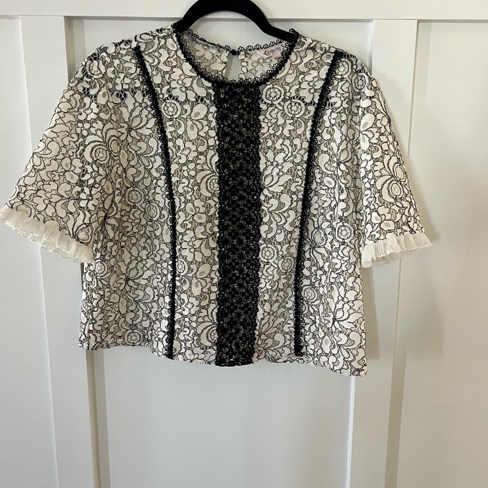 Nanette Lepore gorgeous Lace Women's Top - Black and White/Cream
